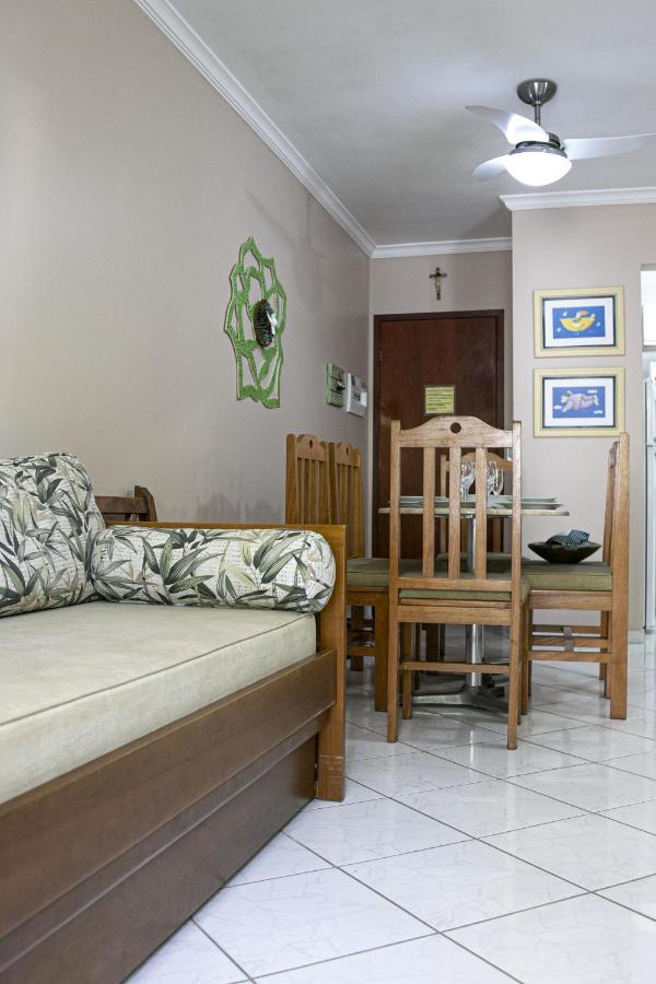 Apto 22e Ar Condicionado E Ventilador, 2 Quartos, Churrasqueira, Elevador E Piscina *