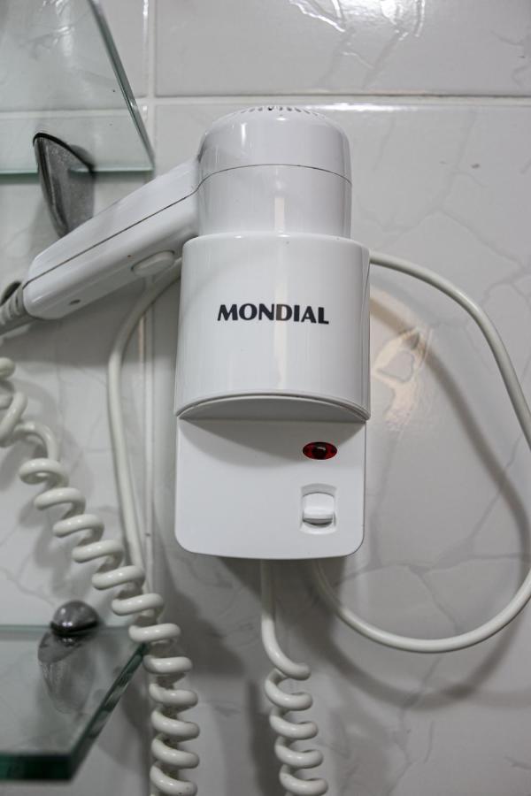 Apto 22e Ar Condicionado E Ventilador, 2 Quartos, Churrasqueira, Elevador E Piscina *