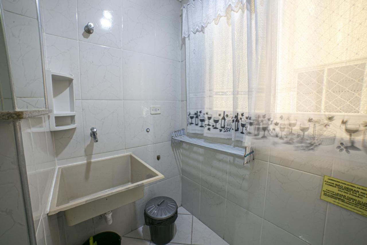 Apto 22e Ar Condicionado E Ventilador, 2 Quartos, Churrasqueira, Elevador E Piscina *